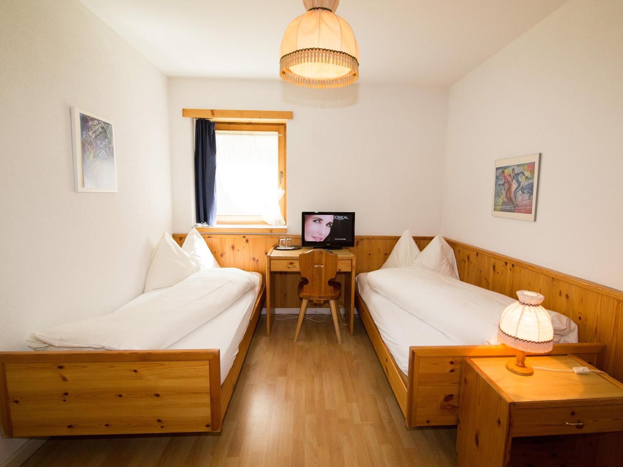 Hotel Dischma 3*