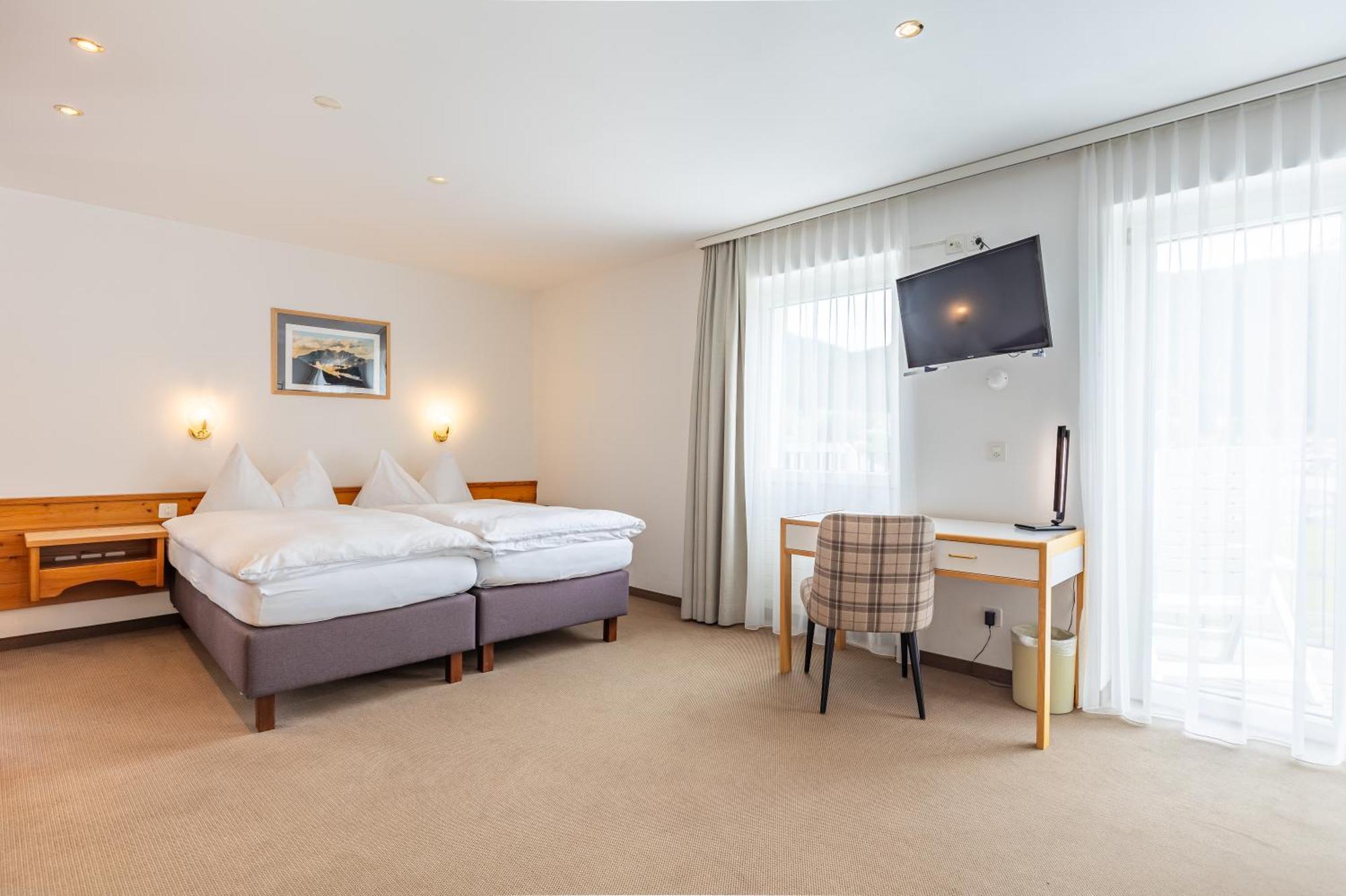 Dischma Hotel 3*